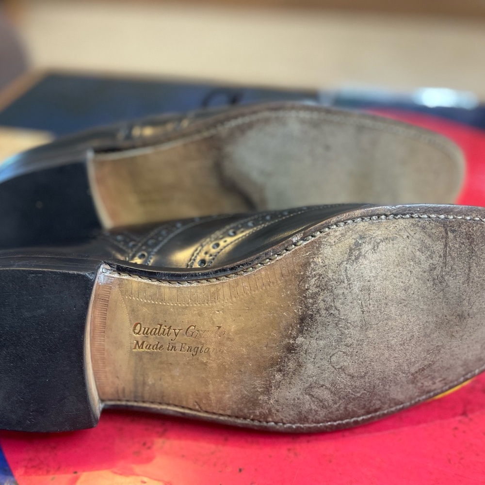 *Conditioned & Shined* Church’s Oxford Black Leather Wingtips. Made in England - Picture 4 of 6